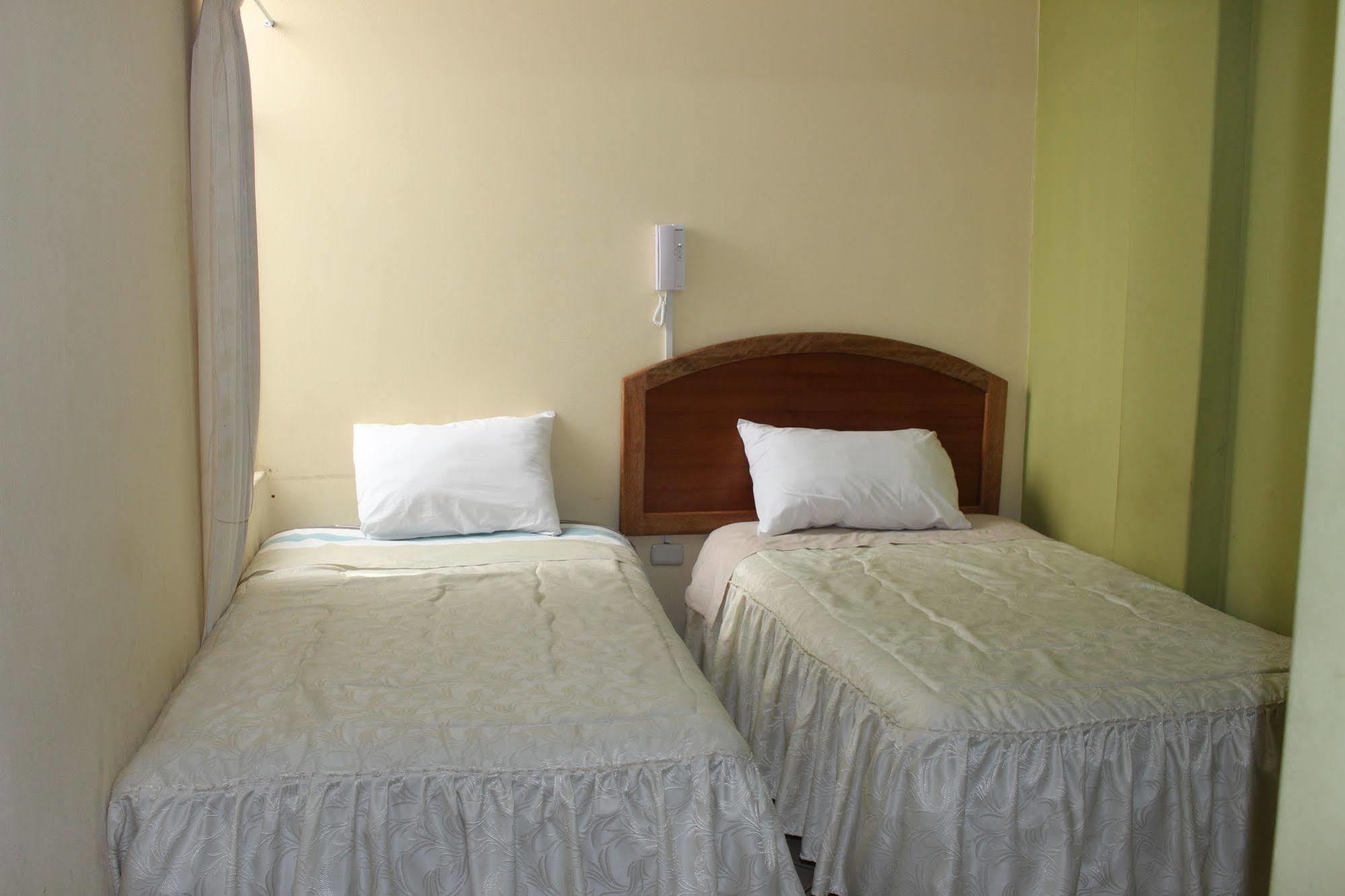 Posada De Percybal Lago Inn Puno Ngoại thất bức ảnh