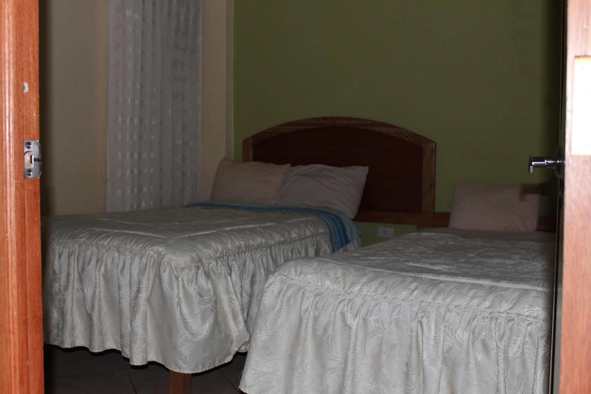 Posada De Percybal Lago Inn Puno Ngoại thất bức ảnh